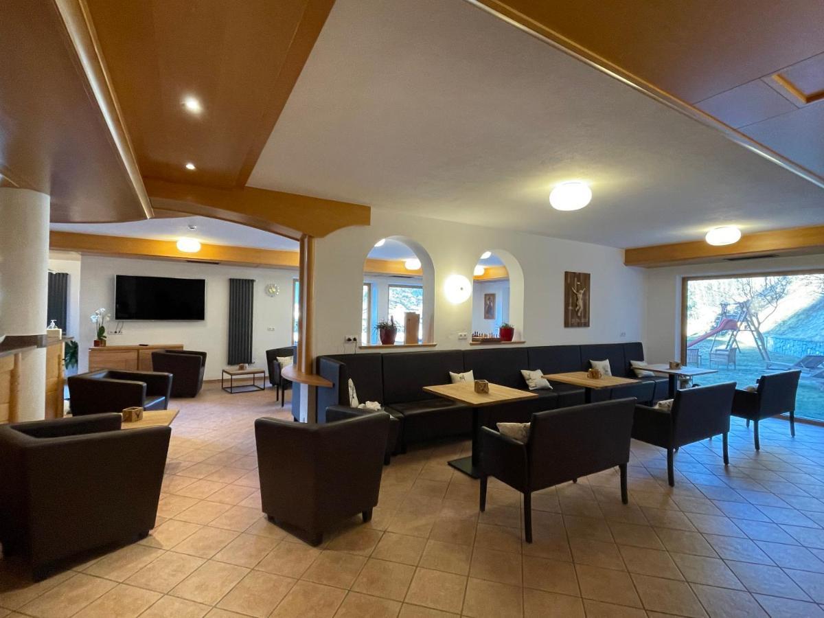 Hotel Larch Campo di Trens Kültér fotó