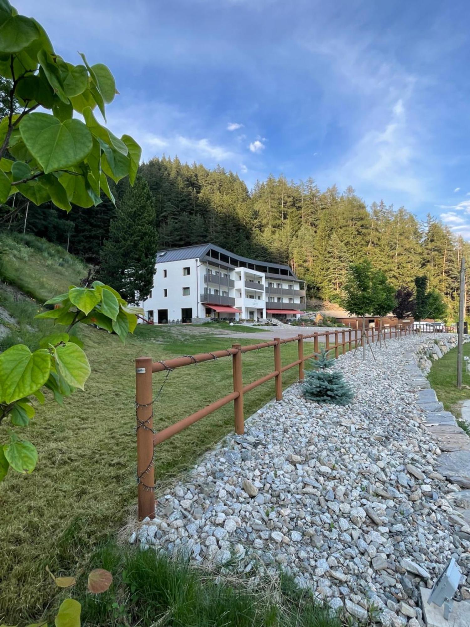 Hotel Larch Campo di Trens Kültér fotó