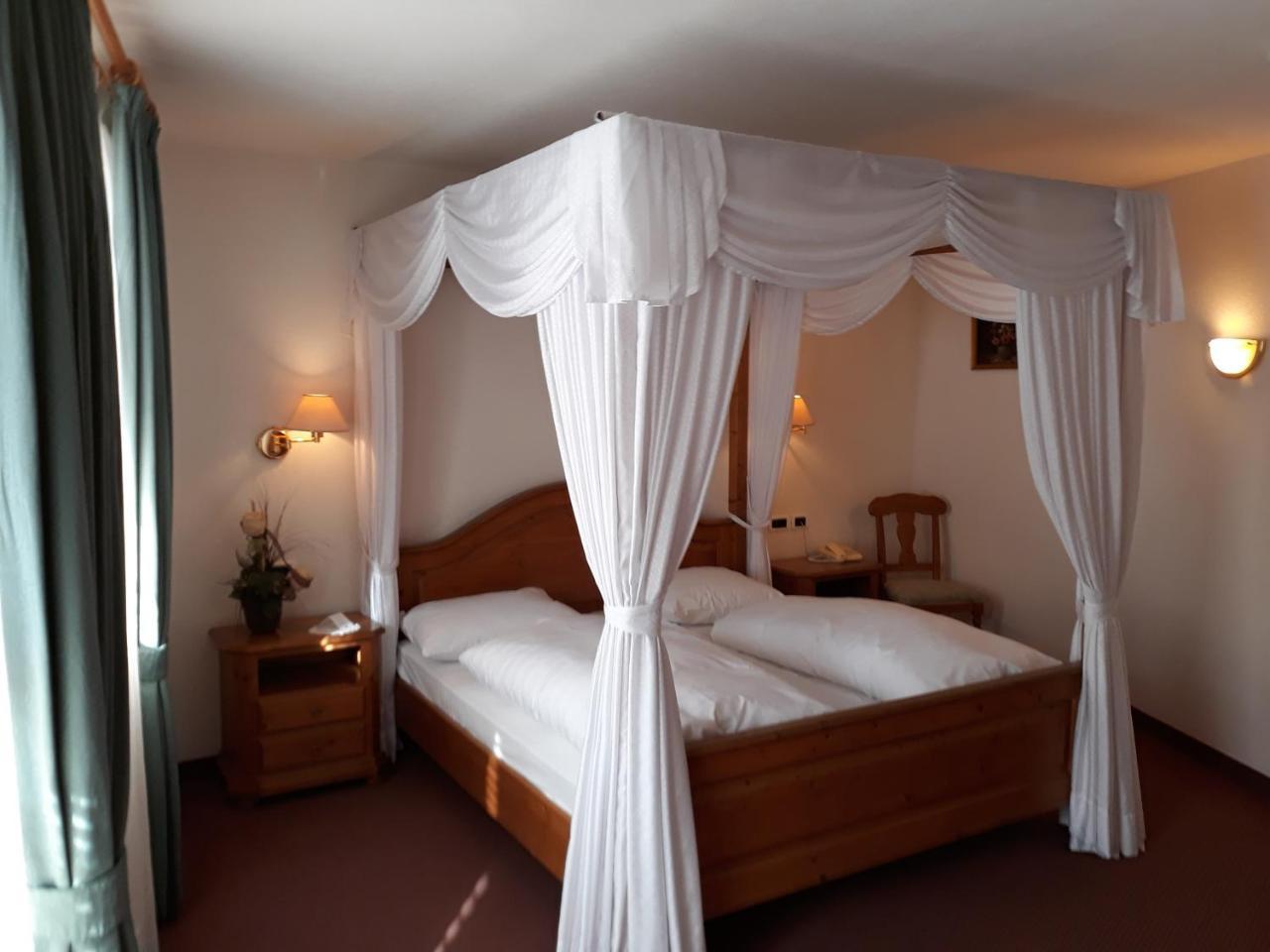 Hotel Larch Campo di Trens Kültér fotó